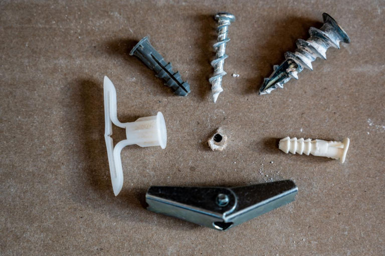 DIY vs. Professional Anchor Bolt Removal: Pros and Cons